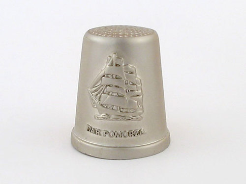 Naparstek metalowy – Dar Pomorza