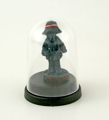 Statuetka mini pod kopułą – Warszawa Powstaniec
